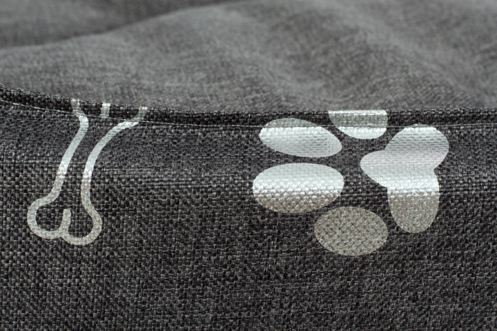 Owalne legowisko kojec dla psa Welsti ciemny szary srebrne kości i łapki L 68x55 wigofil