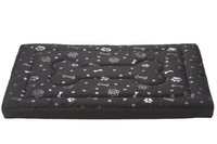 Legowisko materac dla psa Welsti ciemny szary srebrne kości i łapki XL 130x90 wigofil