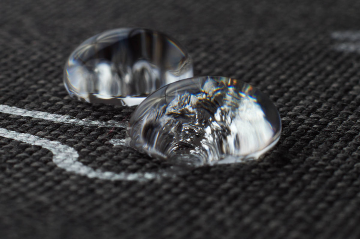 Legowisko materac dla psa Welsti ciemny szary srebrne kości i łapki XL 130x90 wigofil