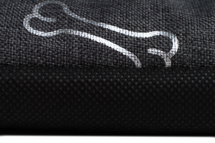 Legowisko mata dla psa Welsti ciemna szara srebrne kości i łapki L 100x70 wigofil