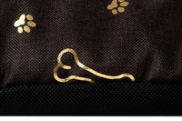 Legowisko mata dla psa Welsti brązowa złote kości i łapki XL 130x90 wigofil