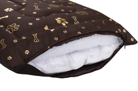 Legowisko poducha dla psa Welsti brązowy złote kości i łapki M 70x50 antypoślizgowa